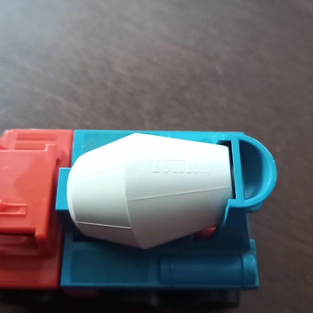 Vintage 1970s TONKA TOTES Cement Truck